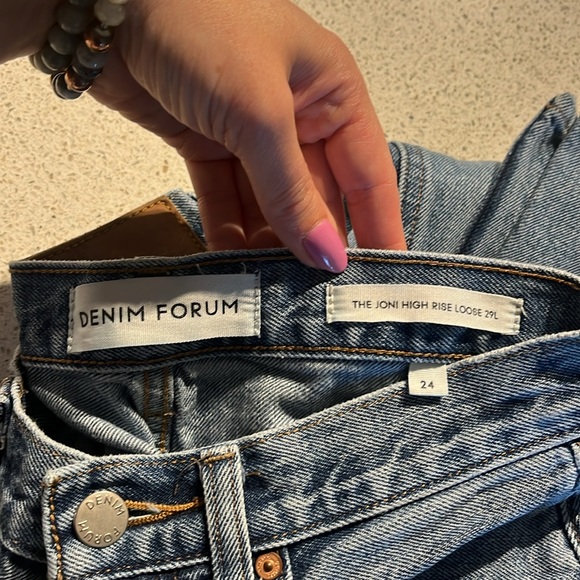 Denim Forum Sz 24 The Joni High Rise Loose Jeans 29L from Aritzia in Size 24 - Picture 11 of 16